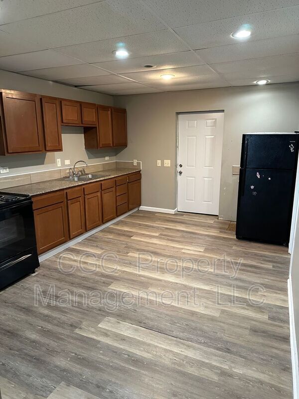 Primary Photo - 30 Griswold St