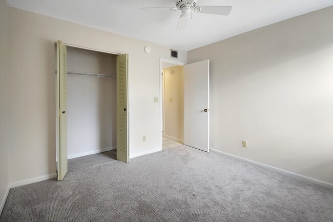 Building Photo - 38 Tarragona Ct