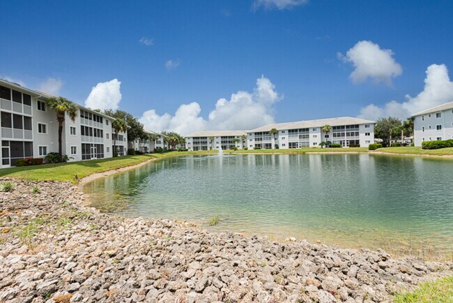 Building Photo - Peaceful Preserve-View Condo in Gated Blue Heron