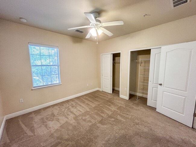 Building Photo - Chase Hollow #64