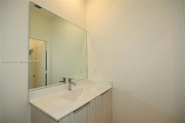 Building Photo - 4700 NW 84th Ave