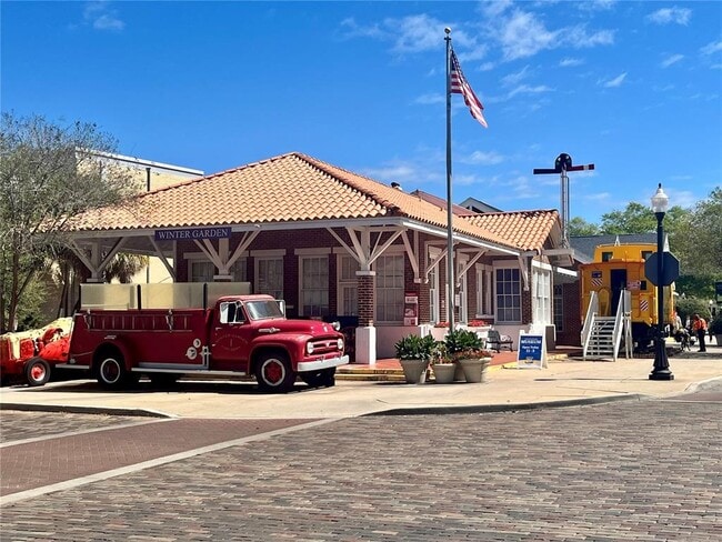 Building Photo - 150 Temple Grove Dr