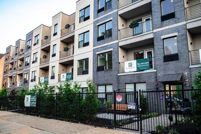 Building Photo - 1522-1532 W Girard Ave