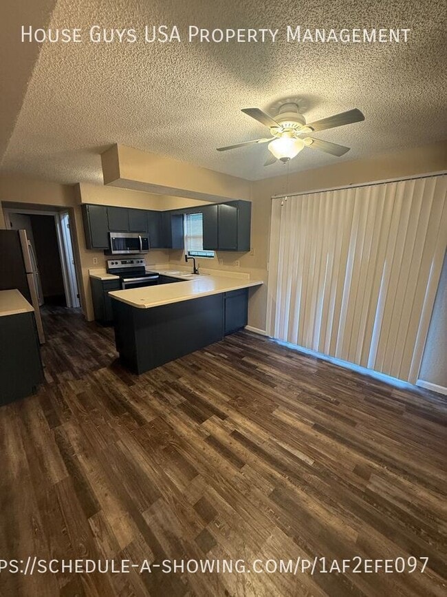 Building Photo - 710 SW 37 St