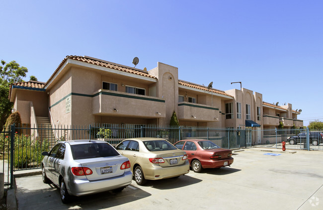Primary Photo - Gilbert Senior Park