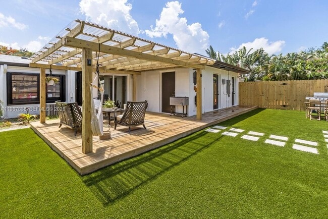 Building Photo - 1512 NW 4th Ave