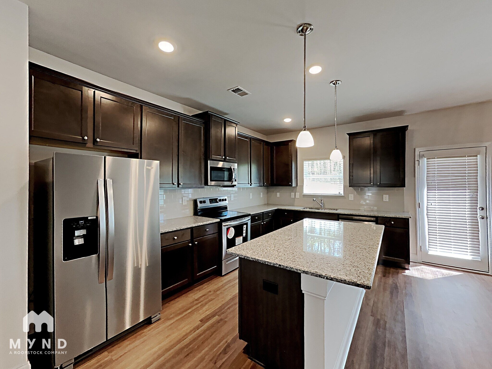 Building Photo - 10143 Benton Woods Dr