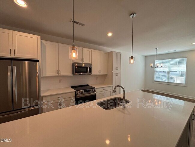 Building Photo - 5710 Parker Pnes Ct