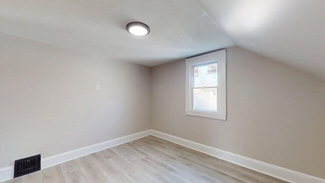 Building Photo - Slavic Village - 4 Bedroom - Single Family Home