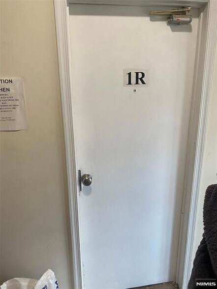 Building Photo - 29 High St