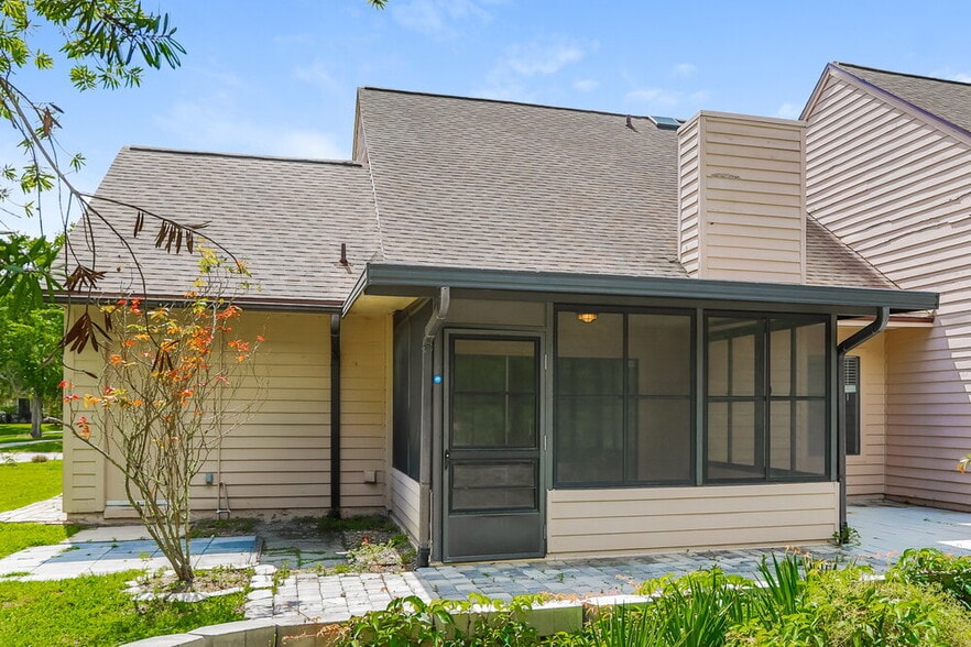 Building Photo - 4137 Rollingwood Ct