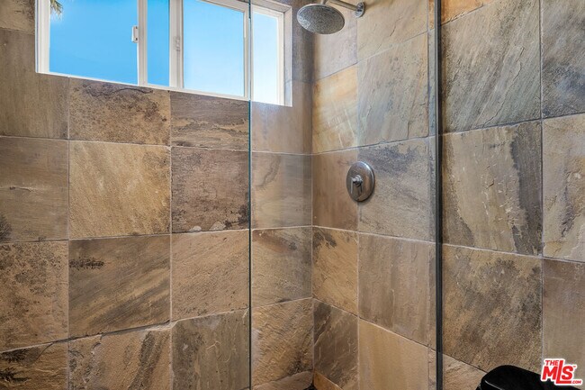 Building Photo - 1 Driftwood St