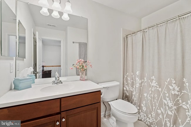 Building Photo - 204 Hudson Dr