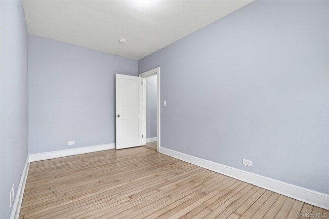 Building Photo - 321 Olivia St