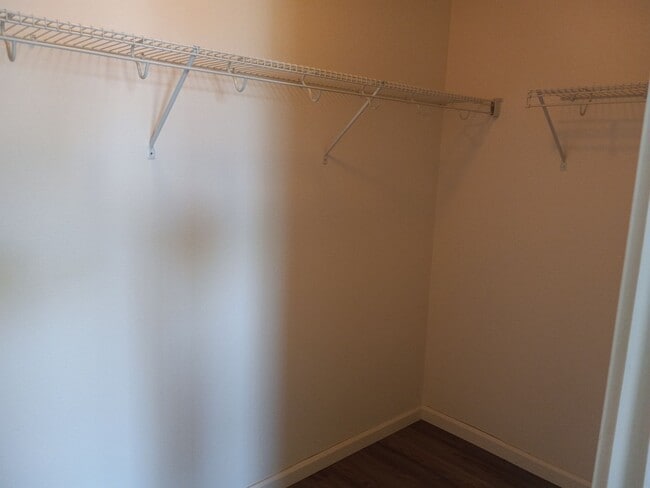 Building Photo - Stylish Comfort in the Heart of Pullman