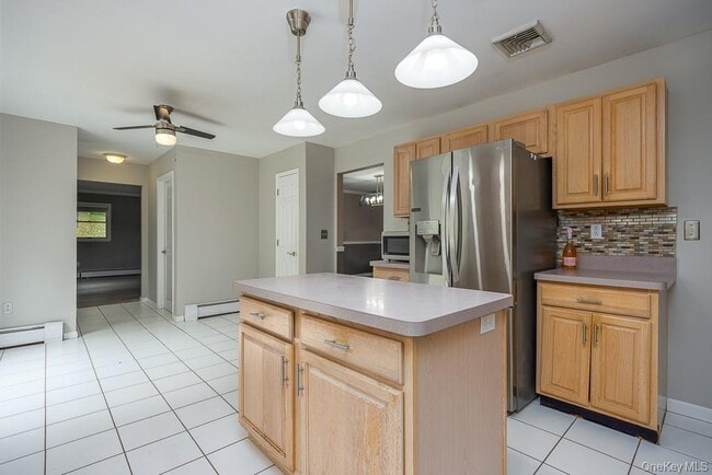 Building Photo - 5 Sherwood Farms Ct