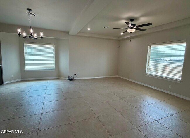 Building Photo - 7409 Scarlet Oak Pl