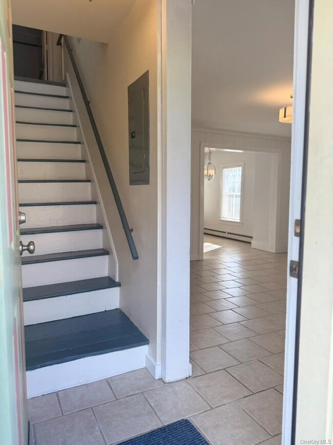 Building Photo - 43 Barton St