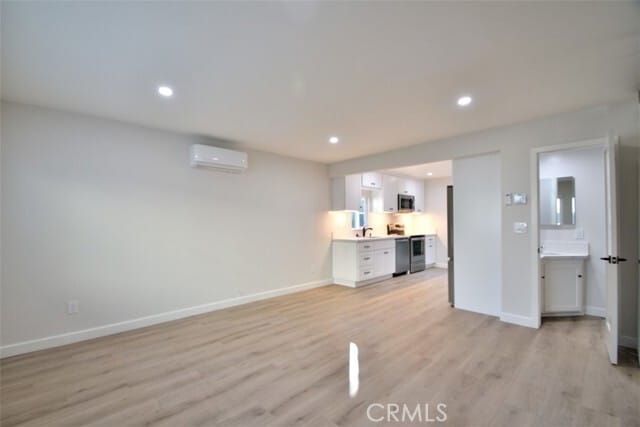 Building Photo - 2618 Mathews Ave