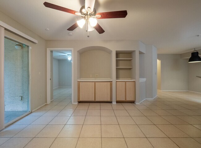 Building Photo - Bona Vista - 831 CW 104