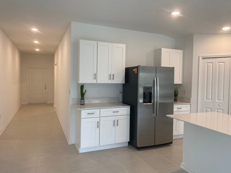Building Photo - 1347 Belle Isle Ln