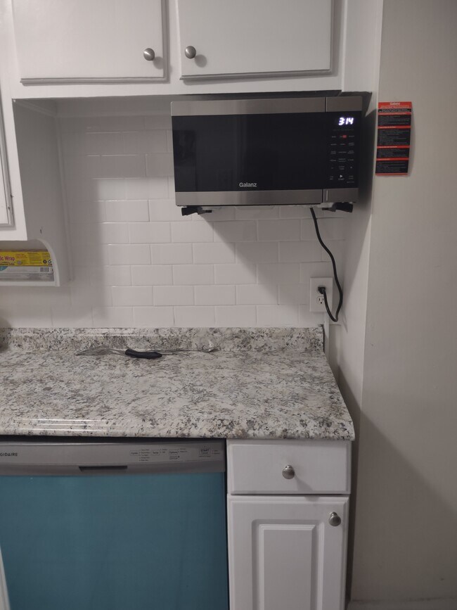 Building Photo - 1929 E Belvedere Ave