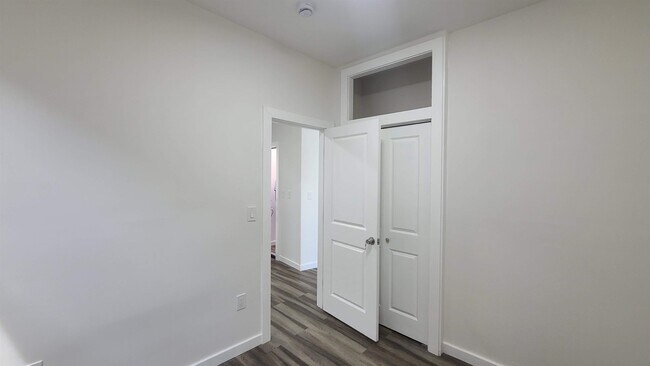 Building Photo - 113 63rd St