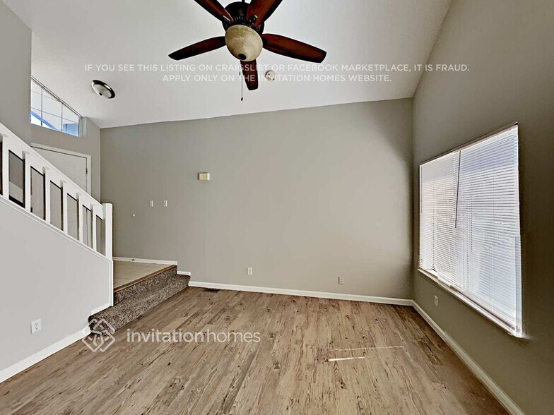 Building Photo - 8885 Cloverleaf Cir