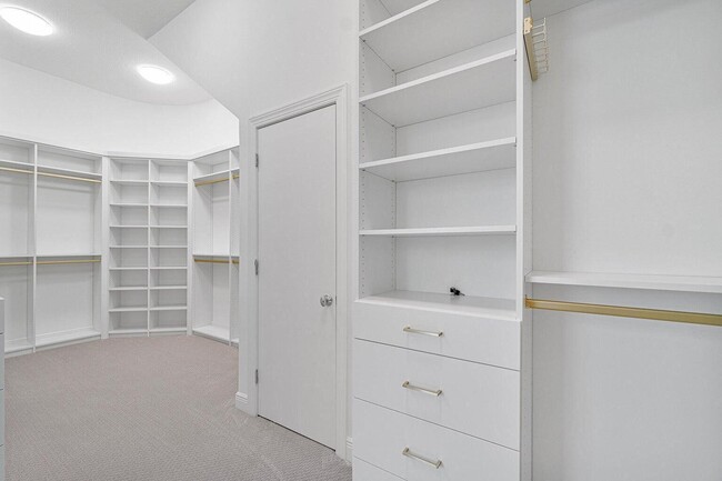 Building Photo - 4202 Mendel Ln