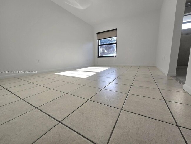 Building Photo - 15081 SW 127th Ct