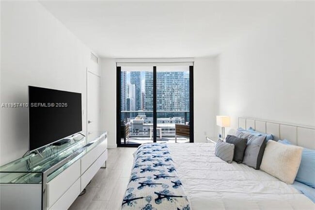 Building Photo - 55 SW 9th St