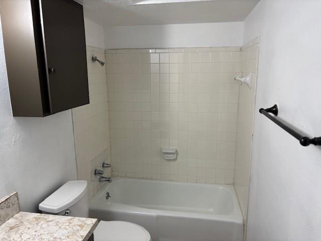 Building Photo - 2425 January Ln