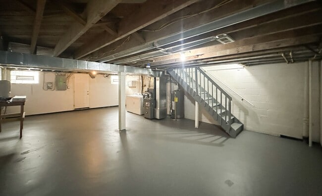 Building Photo - Charming 3Bedroom/1Bathroom in Cameron Vil...