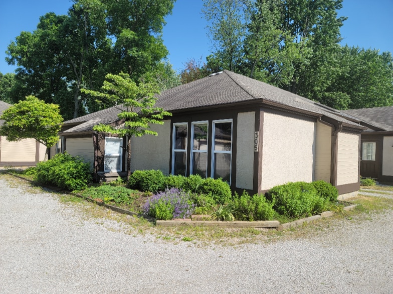 Building Photo - 301 Schrock Rd