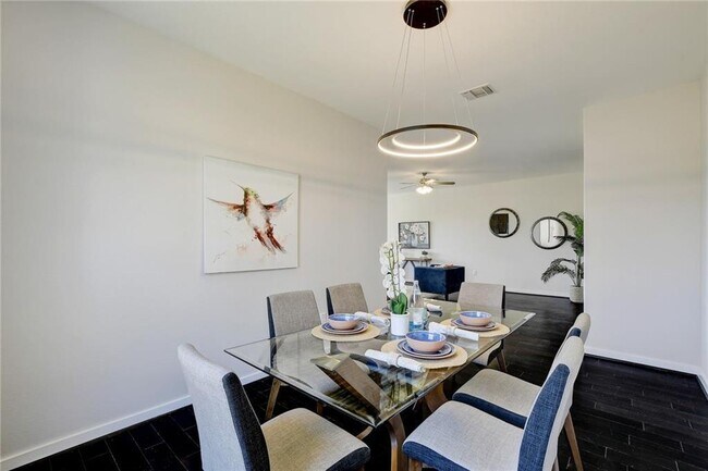 Building Photo - 7219 Auburn Blaze Ln