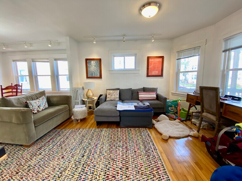 Building Photo - 39 Westford St