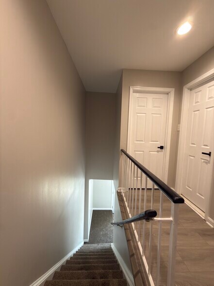 Building Photo - 1706 Tulip Ave