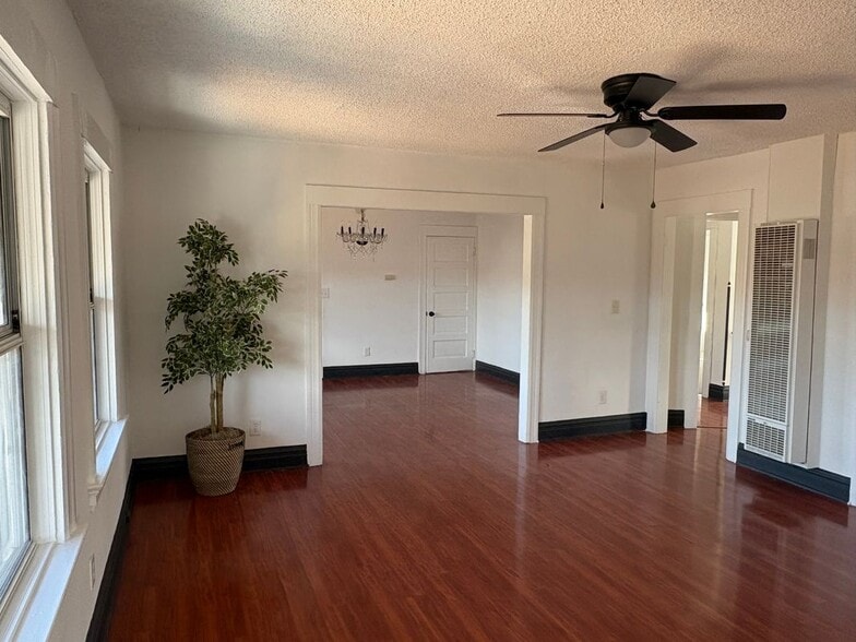 Building Photo - 3624 Arlington Ave