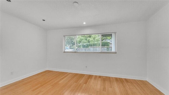 Building Photo - 2128 Sycamore Dr