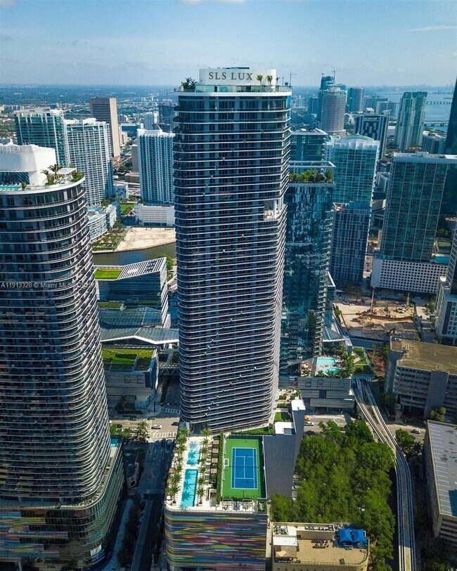 Building Photo - 801 S Miami Ave