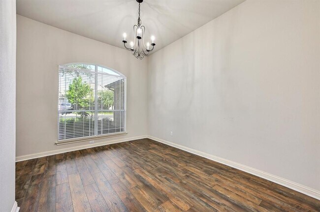 Building Photo - 1809 Hidden Springs Path