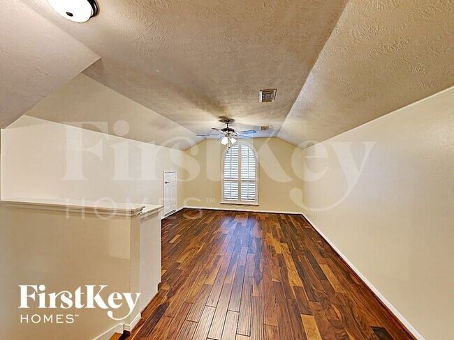 Building Photo - 18918 Relay Rd