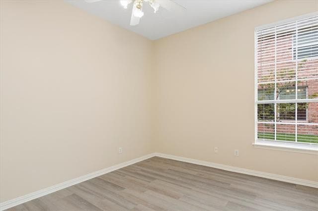 Building Photo - 1404 Parkwood Dr