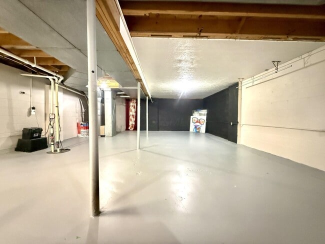 Building Photo - 10695 Lockbourne Eastern Rd