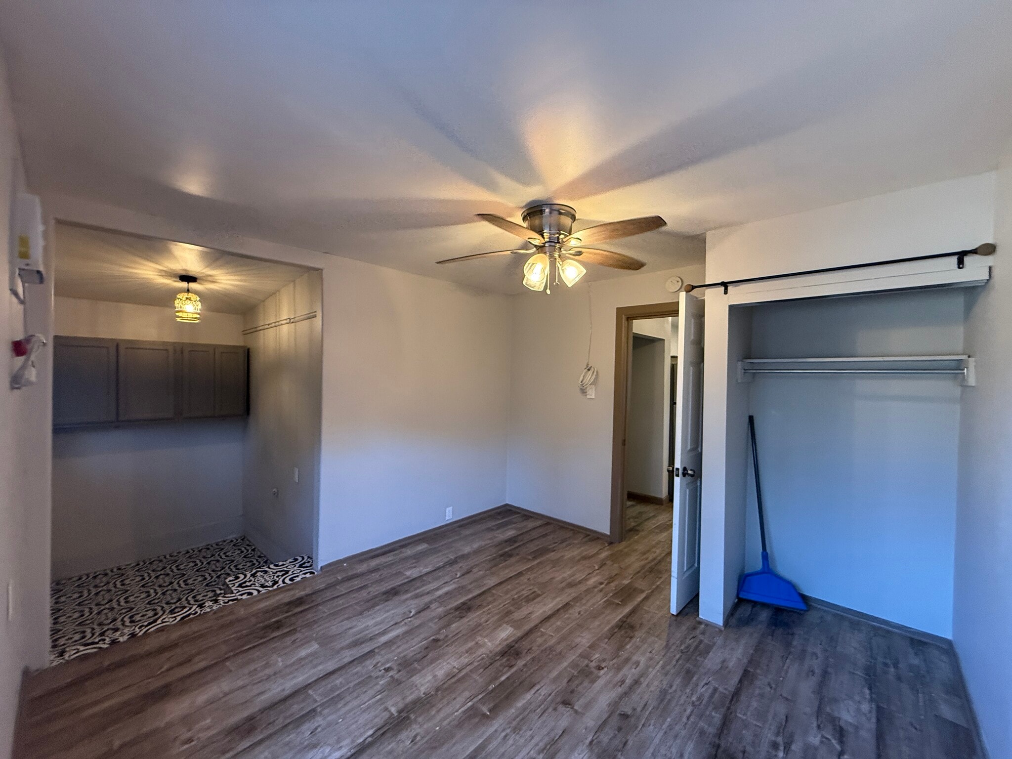 Master bedroom x lower bonus area - 2661 Newell St