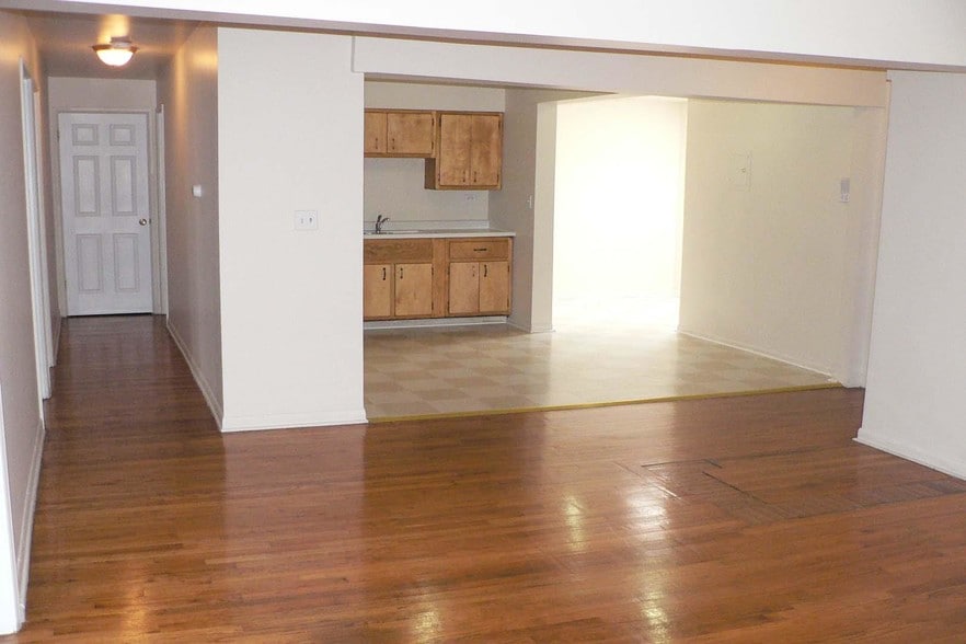 CASA Apartments Waukegan 20352045 Ln Waukegan IL 60085