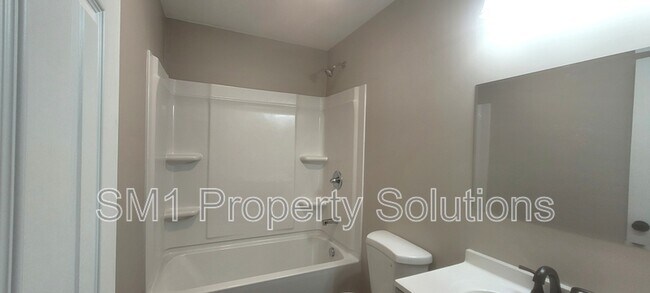 Building Photo - 1417 Ardmore Dr