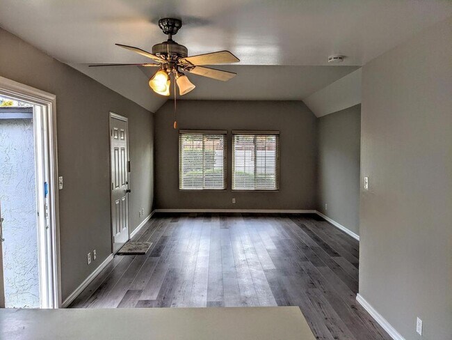 Building Photo - 2 bedroom in Fremont CA 94555