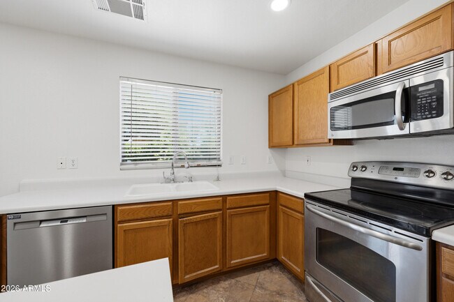 Building Photo - 1571 E Orchid Ct