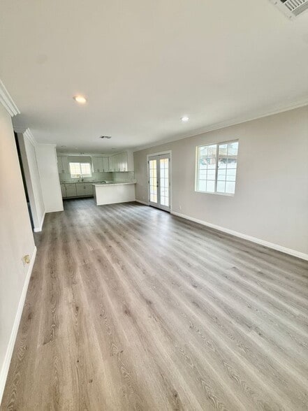 Building Photo - 10501 Angell St